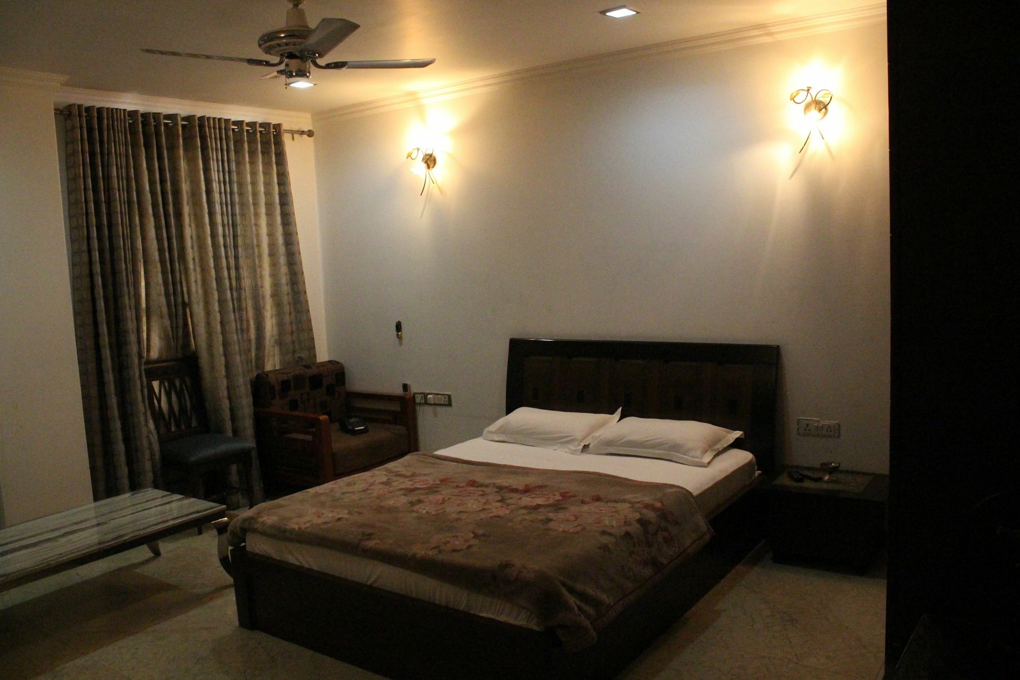 Hotel Livia Residency New Delhi Exterior photo